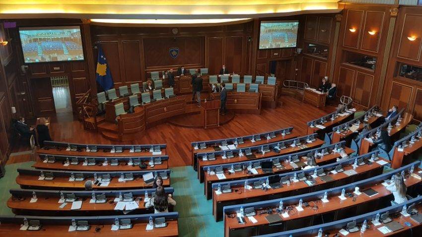Meclis Oturumu Bugün de Devam Edecek