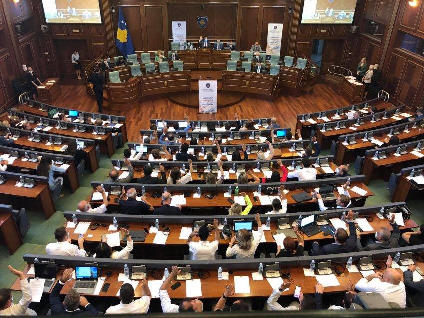 Kosova Meclisi 13 Eylül’e Kadar Tatile Girdi