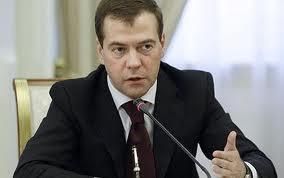 Medvedev Kosovalı Sırpların Talebinin İncelenmesi Emrini Verdi