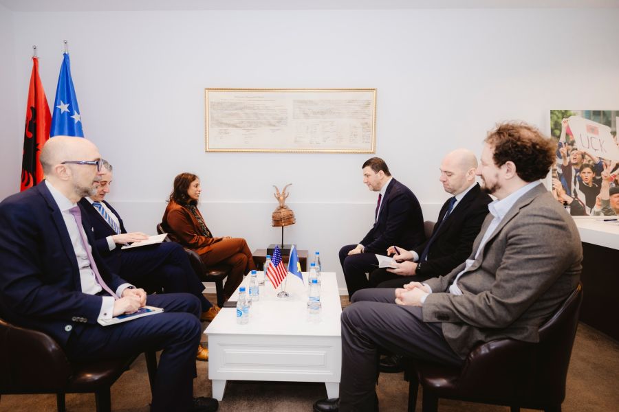 Krasniqi ve Prattipati  9 Şubat Seçimlerini Görüştü