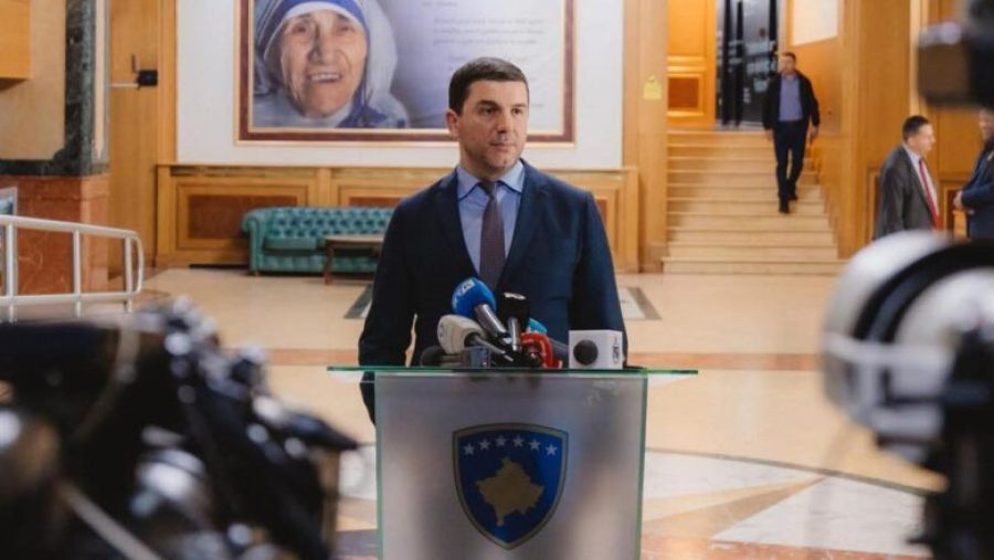 Krasniqi: Kurti İçin Albulena Haxhiu, Vatandaşlardan Daha Önemli
