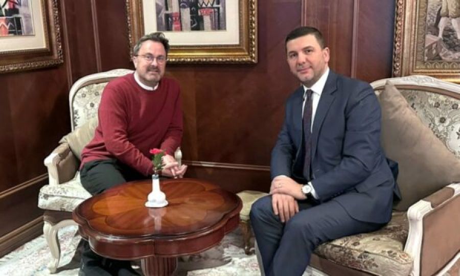 Krasniqi, Bettel'i Kosova'daki Yeni Lüksemburg Büyükelçiliği’nin Açılışından Dolayı Tebrik Etti