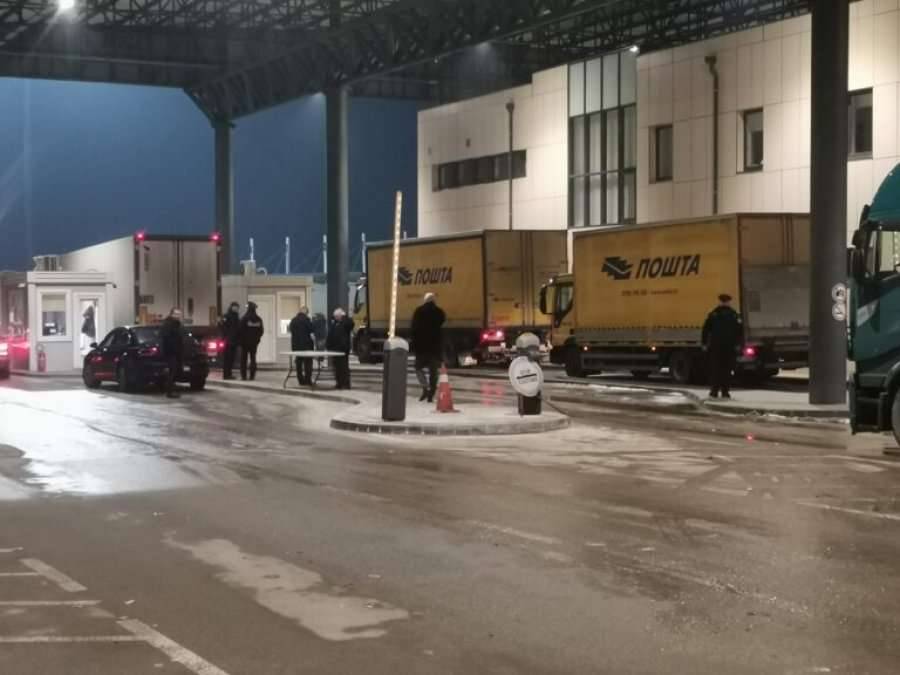 Polis: Sırp Referandumu Malzemelerinin Kosova’ya Sokulmasına İzin Vermedik
