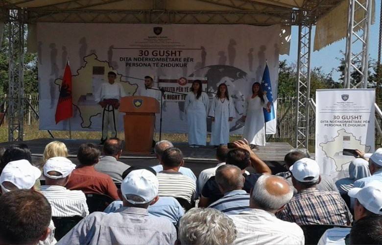Merdare'de Kayıp Kişiler Anıtı Dikildi