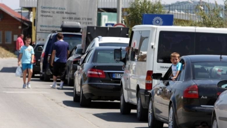 Kosova’dan Çıkışlar 7 Saat Sürüyor