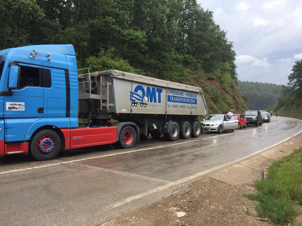 Merdare Sınır Geçidinde 2 Kilometre Kuyruk