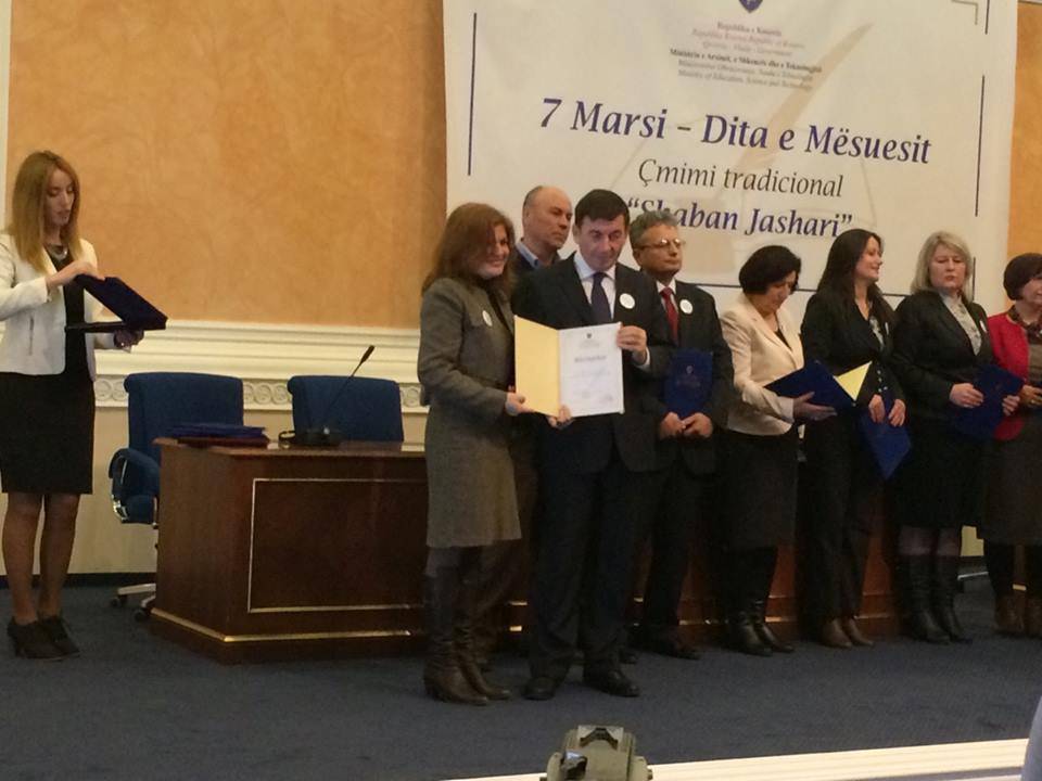 Öğretmenimiz Merita Kantarci Plaketle Ödüllendirildi