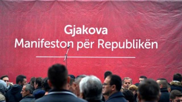 Muhalefetin Yakova'dan Mesajı: Kosova ile Kimse Oynayamaz