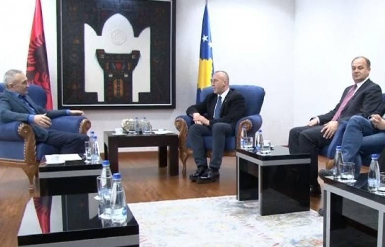 Kosova’nın Uluslararası Durumunun Güçlendirilmesine Akıllı Çözümler  Gerekiyor