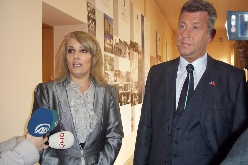 Türk Sanatçısı Metin Şentürk Kosova Ziyaretinde