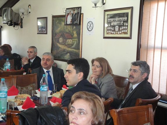 Sayım Memurlarından Türkçe Form İsteyin