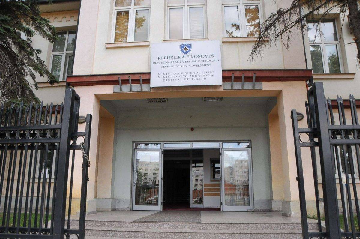 Sağlık Bakanlığı,  Tedbirlerin 18 Mayıs’tan Önce Esnetilmesini Görüşüyor