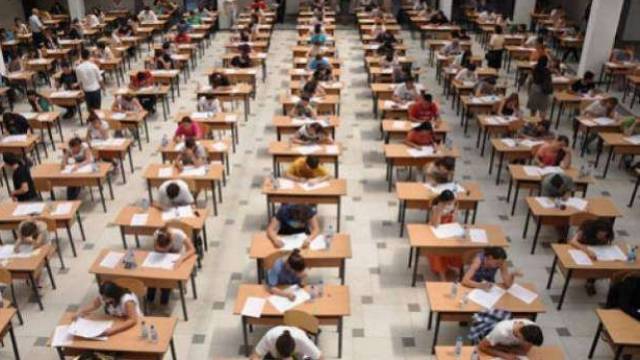 Bakanlık, Mezuniyet Sınavı'nın İkinci Bölümünü Olumlu Değerlendirdi