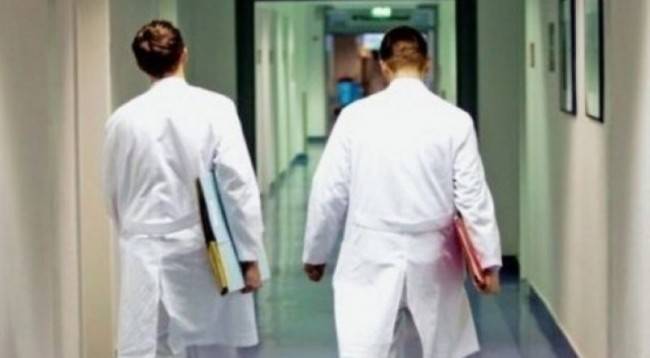 Doktorlar, Kosova Milletvekili ile Aynı Maaşı İstiyor
