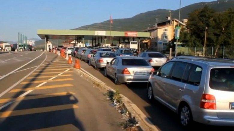 Seçimler Yarın - Binlerce Kosovalı  Arnavutluk Yolunu Tuttu