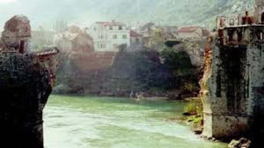 MOSTAR KÖPRÜSÜ’NÜN YIKILIŞININ YIL DÖNÜMÜNDE…