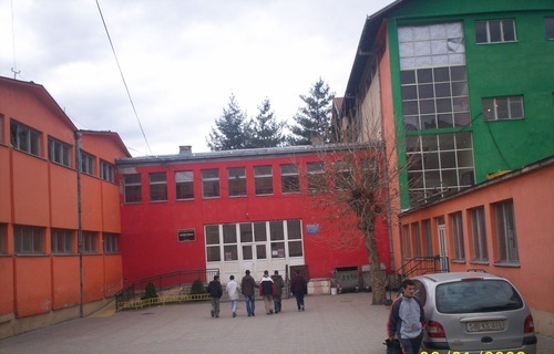 Motrat Qiriazi İlkokuluna 50.000 Avro Destek