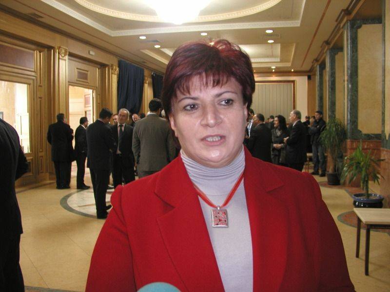 Şinik: Kabul Sınavı Anadilinde Yapılmalı