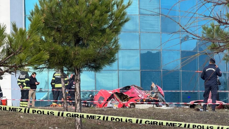 Muğla'da hastaneye çarpan ambulans helikopter düştü: 4 kişi öldü