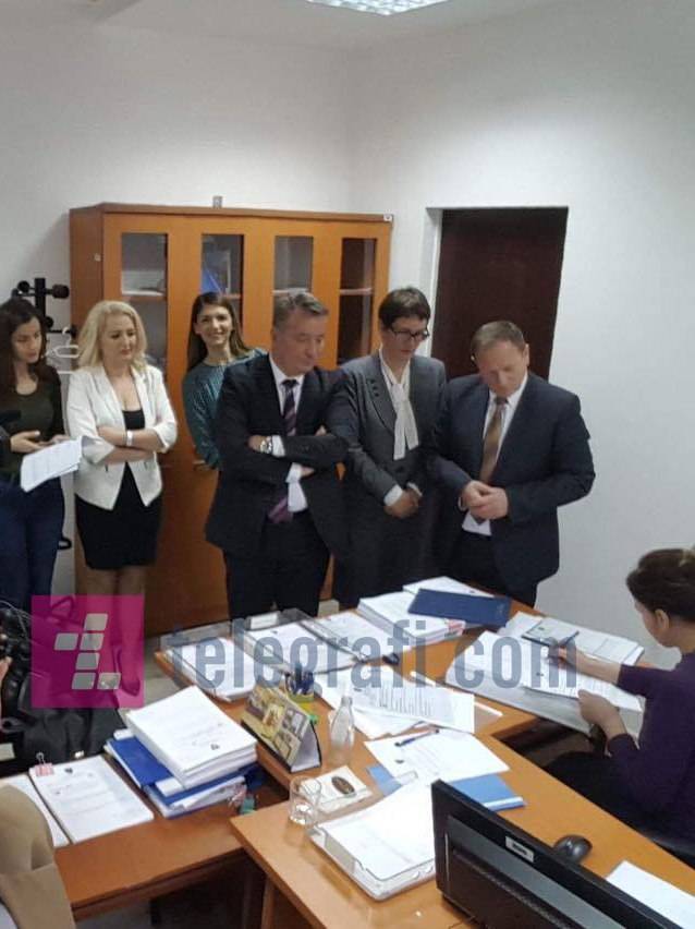 Muhalefet Gensoru Önergesini Verdi