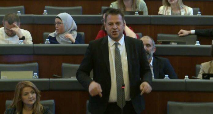 Villa ve Arabalarla Milyoner Oldunuz,  Trust İstemeniz Mantıklı Değil