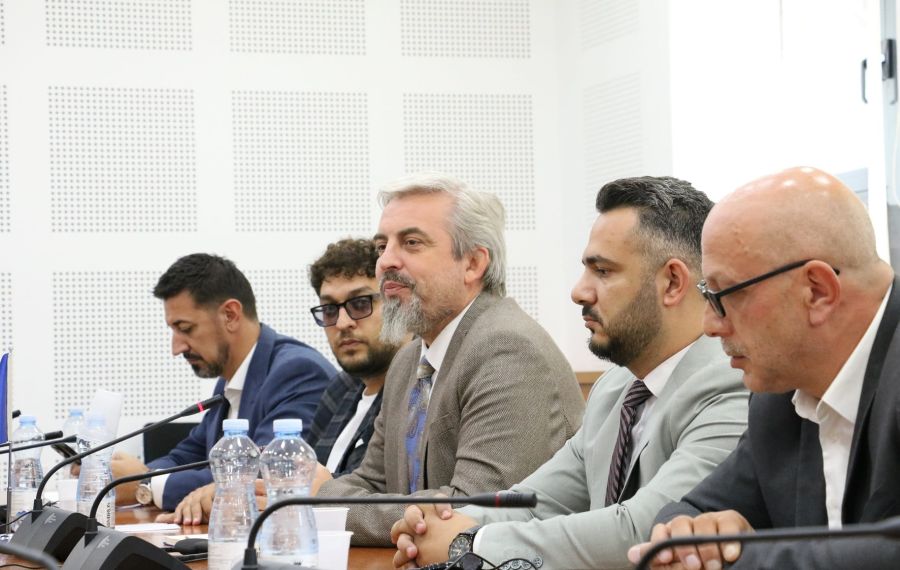 Multietnik Parlamento Grubu, AB Kosova Ofisi Şefi Orav ile Görüştü