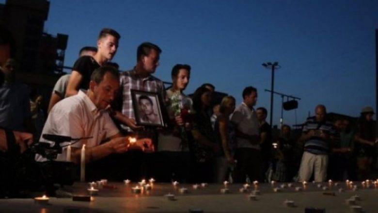 Münih Kurbanları Mum Yakılarak Anıldı