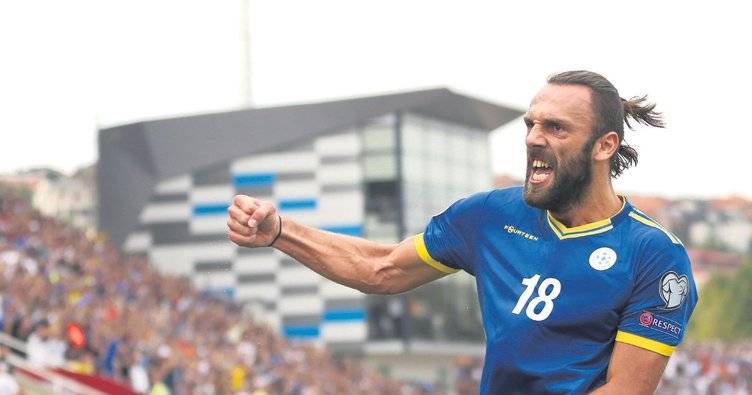 Vedat Muriqi, Kosova'da Yılın Futbolcusu Seçildi