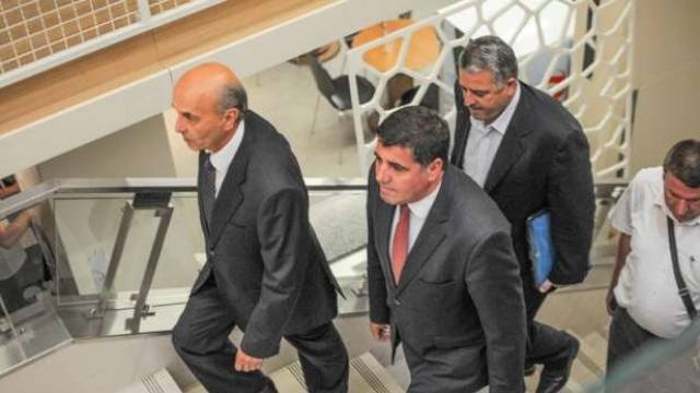 Mustafa Berlin'de 'Başbakan' Olarak Takdim Edildi