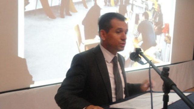 Mustafa: Üniversitedeki Müdahalelerden Uzak Duruyoruz