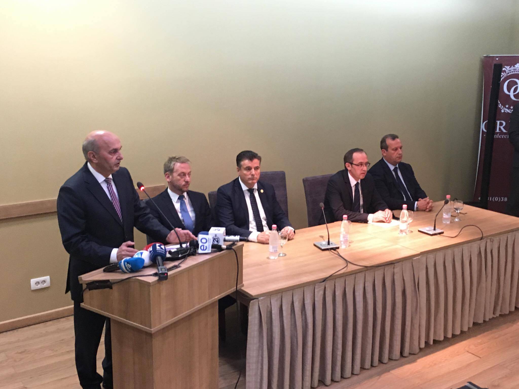 Mustafa: LDK-AKR-Alternativa Yolsuzlukla Mücadele Eden Koalisyon