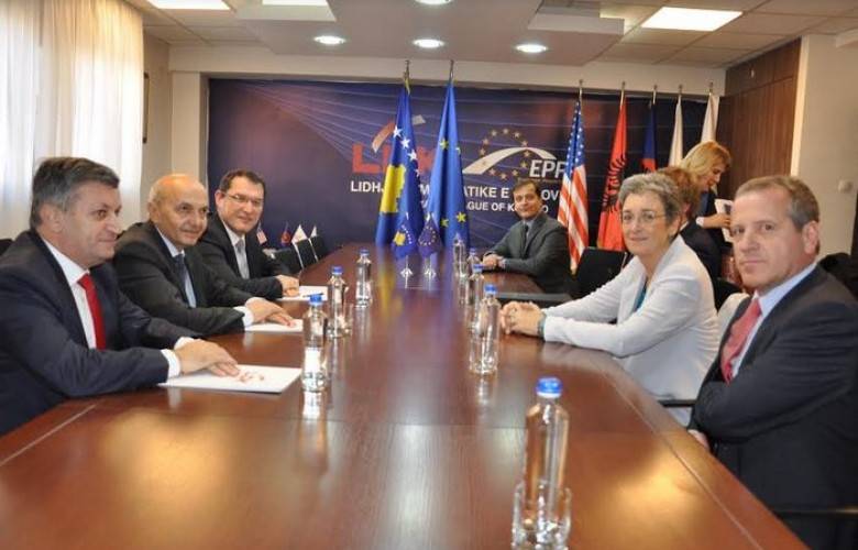 Mustafa: Lunaçek, Kosova’nın Büyük Dostlarından Biridir