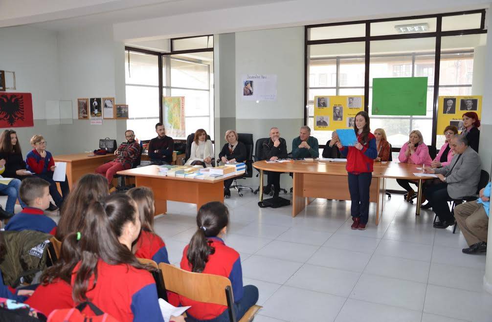 KOSOVANIN BAĞIMSIZLIĞI NEDENİYLE KARDEŞ ŞİİR DİNLETİSİ