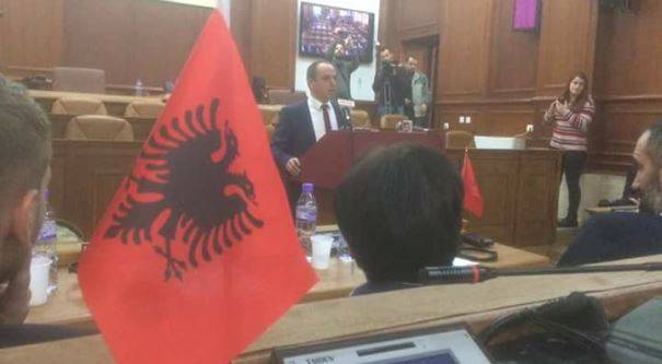 Prizren Belediyesi Yemin Törenine PDK Protestosu Damga Vurdu