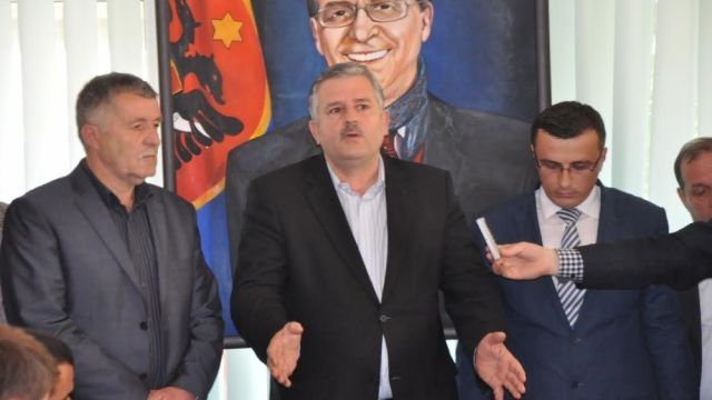 AAK Poduyeva Başkan Yardımcısı LDK'ya Geçti