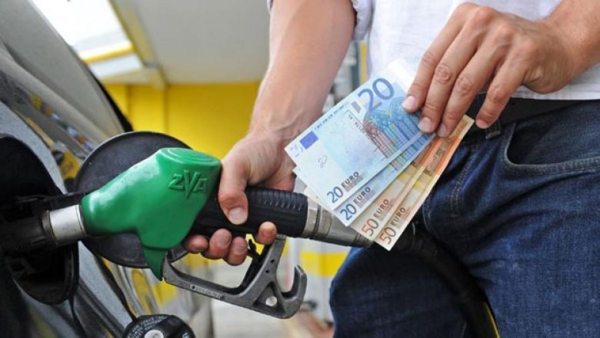 Dizelin Fiyatı 1,77 Euroya Yükseldi