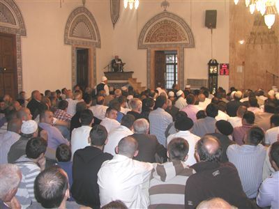 Kosova'da İlk Teravih ile Ramazana "Merhaba" Dendi