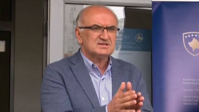 Pandemi Hala Geçmiş Değil, Dikkatli Olmalıyız