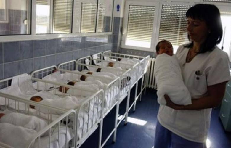 Kosova'da Doğum Oranı Düşüşte