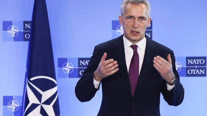 NATO toplantısı sonrası ilk açıklama: Putin’e ‘Ukrayna’dan çekil’ çağrısı