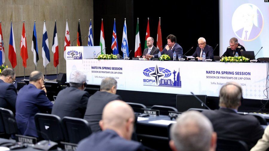 NATO PM Kosova'nın Statüsünü Bugün Kararlaştıracak