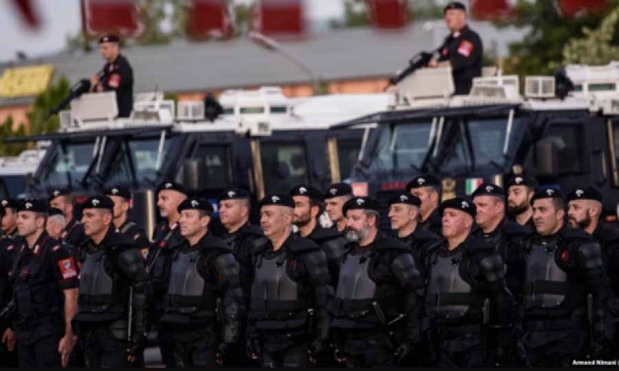 NATO ve AB  Seçimlerden Önce Kosova'da Güçlerini Artırıyor