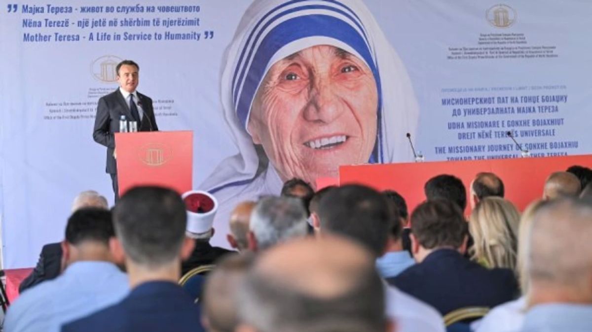 Kurti: Dünya Yoksulluktan Söz Ederken, O Yoksullara Yaklaşıyordu