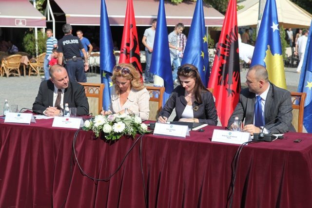Kosova-Arnavutluk Sınır Ötesi işbirliği Anlaşmasını İmzaladılar