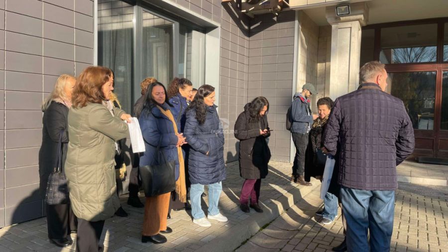 Teknik İşçilerinin Meclis Binasına Bugün de Girmelerine İzin Verilmedi