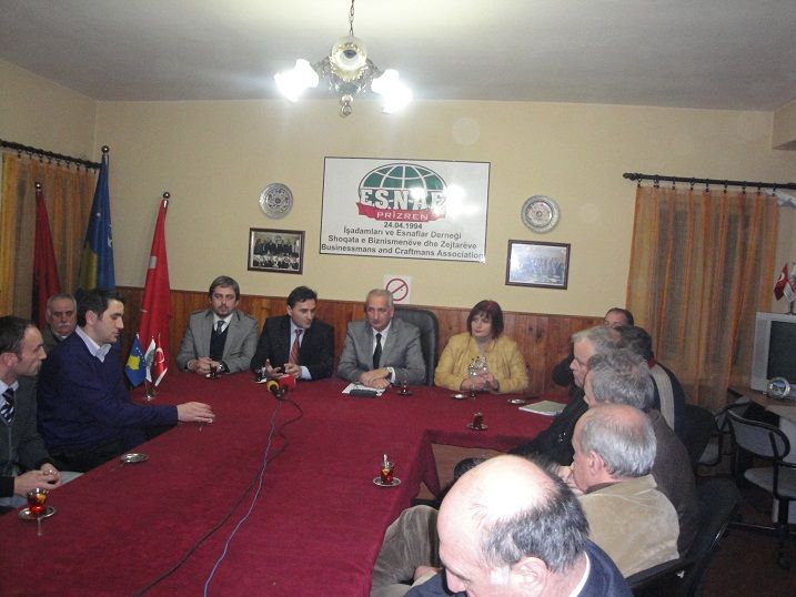 Esnaf Derneği'nde Nüfus Sayımları Tartışıldı