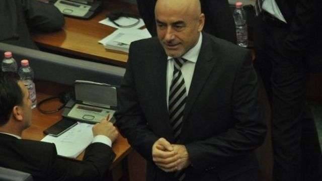 Nuredin Lushtaku Polise Teslim Oldu