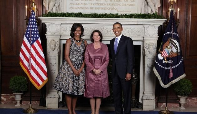 Obama, Jahjaga ve Nikoliç'i Bir Araya Getirebilir