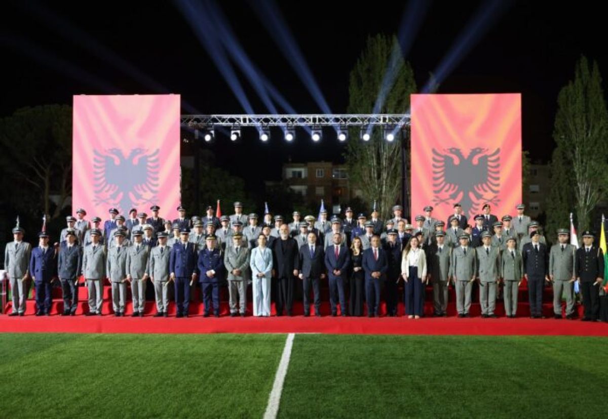 Arnavutluk’ta Mezun Olan 10 Yeni Subay KGG’ye Katıldı