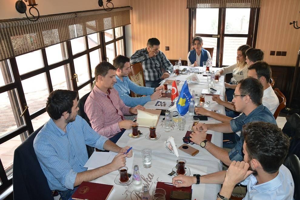 Türkiye'de Okuyan Kosovalı Öğrenciler Birliği Genel Sekreterliği -  BASIN BİLDİRİSİ